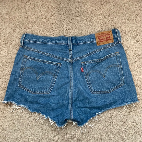 Levi’s 501 shorts - Picture 3 of 5